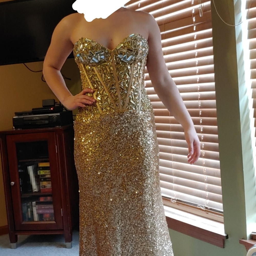 Gold sparkly Prom dress